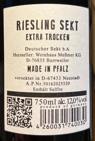 Messmer Riesling sekt ekstra trocken. Made in Pfalz.